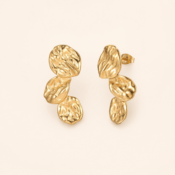 Boucles d’Oreilles Sculpturales Dorées — vue produit complète